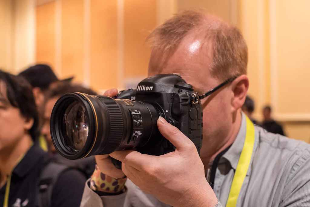 Nikon AF-S 300mm f/4E PF ED VR on D4S