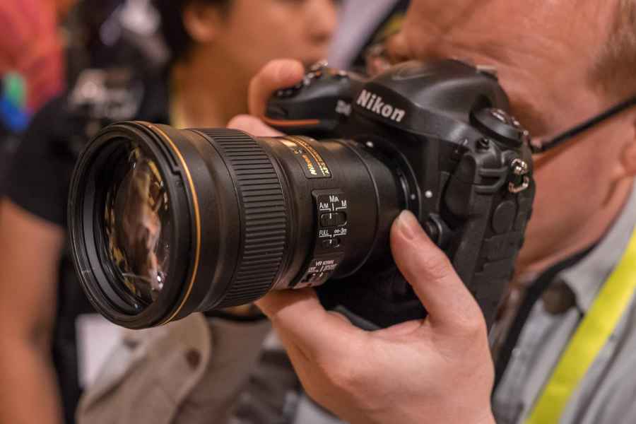 Nikon AF-S 300mm f/4E PF ED VR on D4S