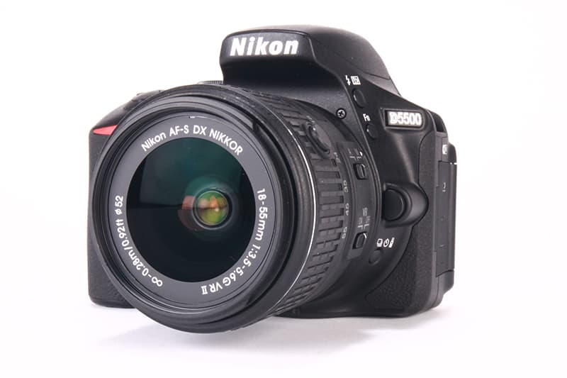 Nikon D5500 DX-format Digital-SLR