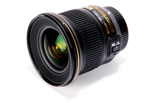 AF-S NIKKOR 20mm f/1.8G ED　レンズフィルター付