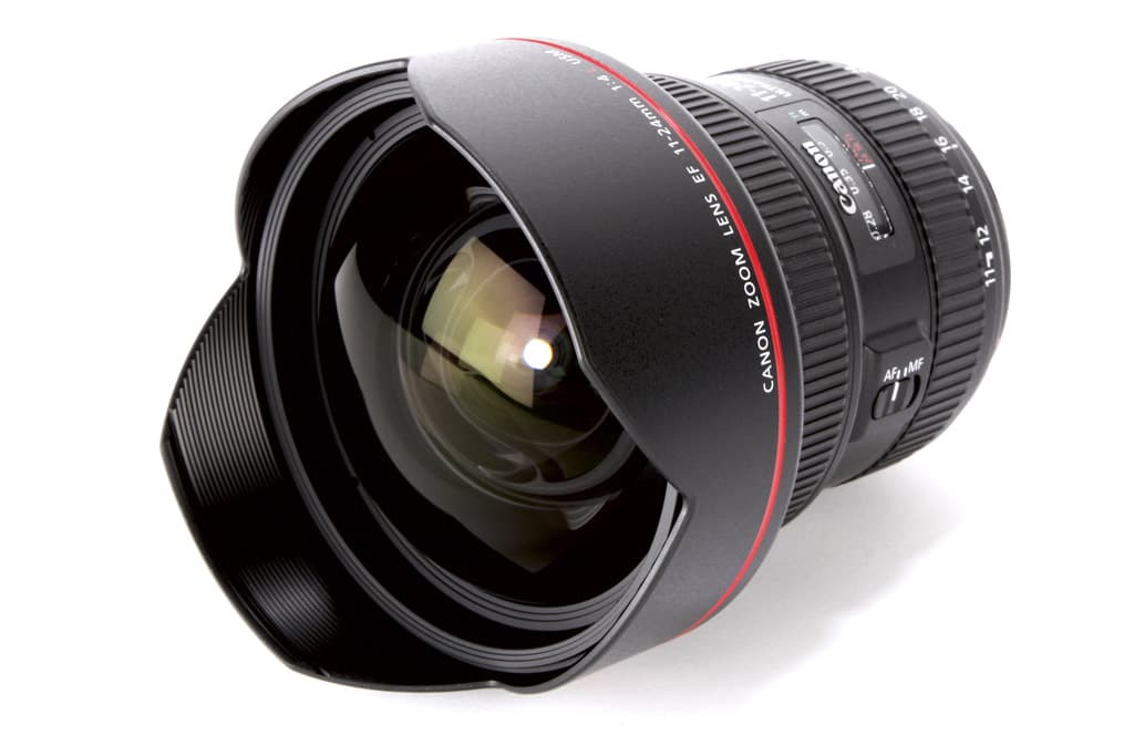Canon EF 11-24mm F4L USM lens