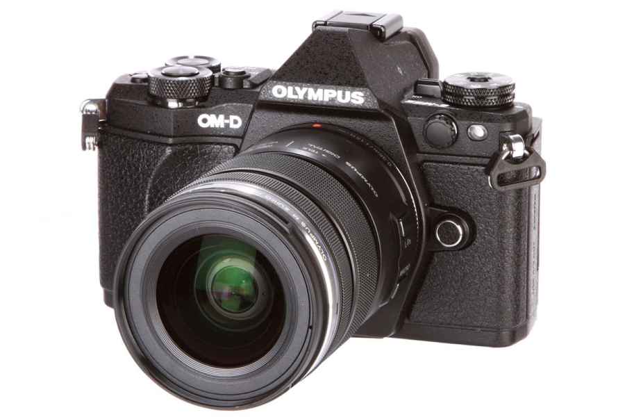 Olympus OM-D E-M5 Mark II with 12-50mm f/3.5-6.3 EZ lens