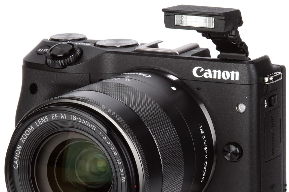 Canon EOS M3 flash