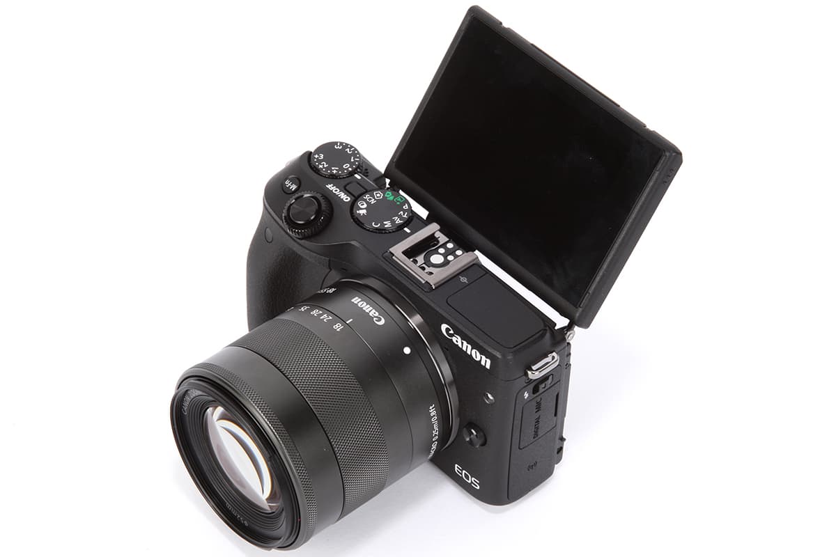 Canon EOS M3 tiltscreen