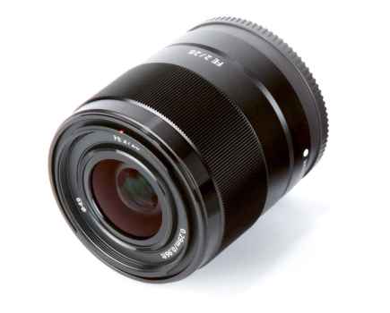 Sony FE 28mm f/2