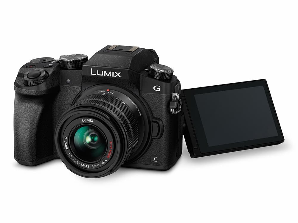 Panasonic Lumix DMC-G7 with 14-42mm Lens