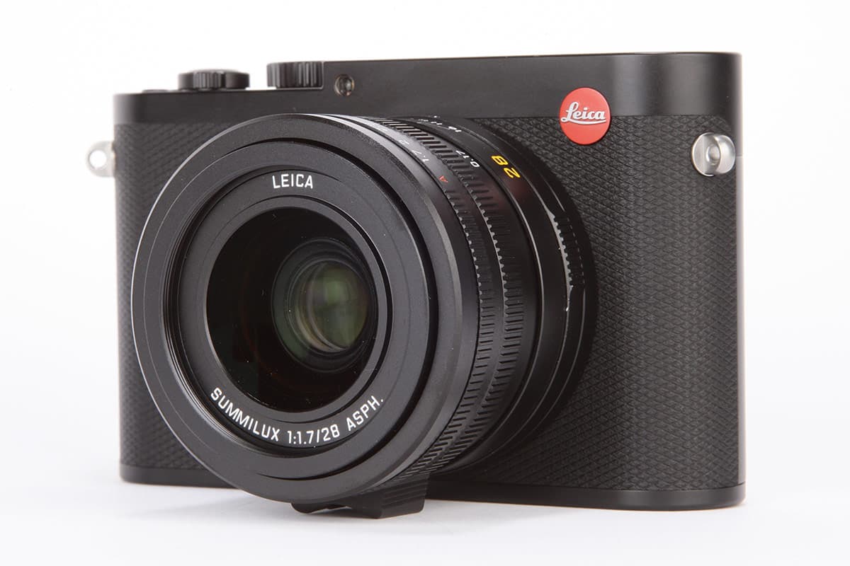 Leica-Q-slant