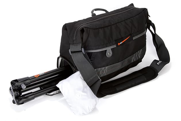 Vanguard-VEO-37-travel-shoulder-bag
