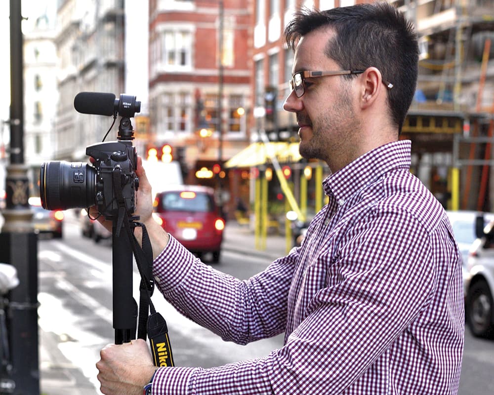 Shooting-video-with-Nikon-DSLR-step-1