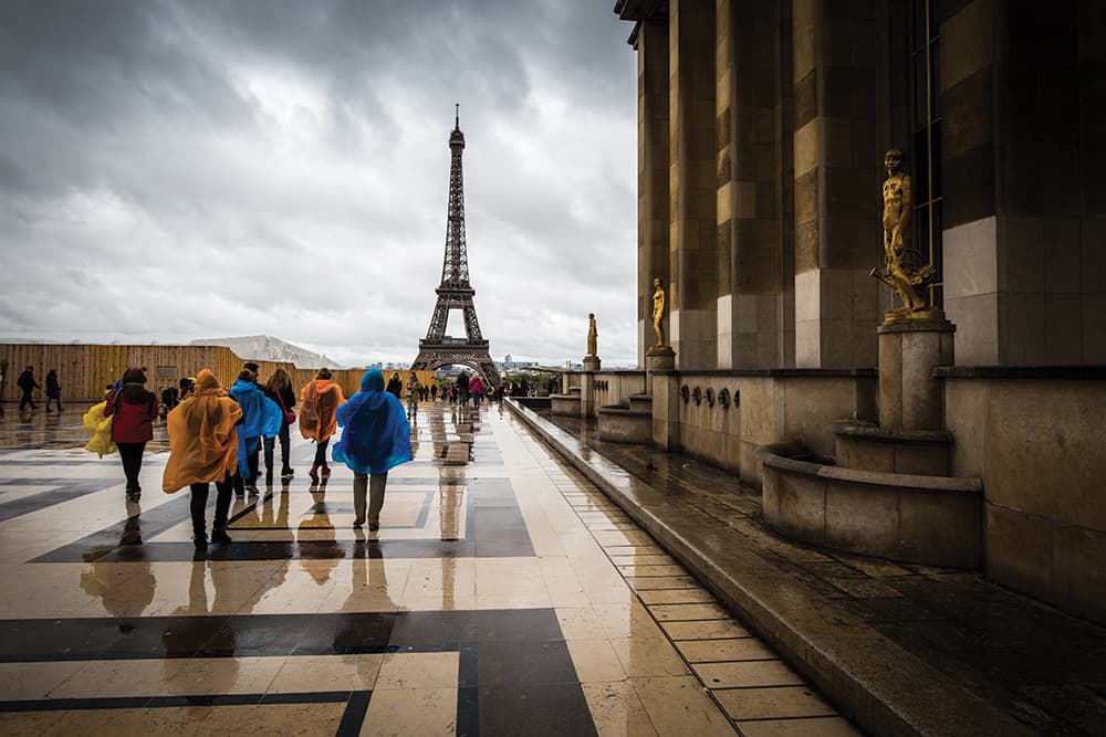 Matt Parry Paris crowds