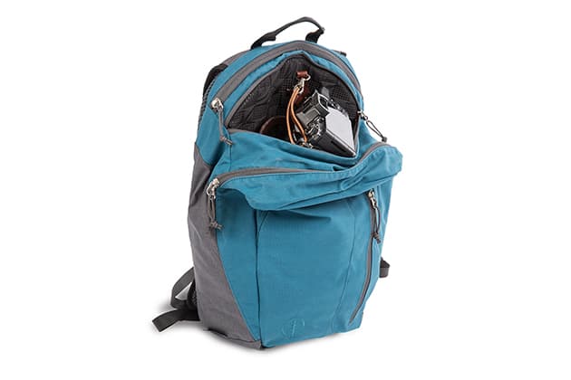 Tamrac Hoodoo 18 backpack