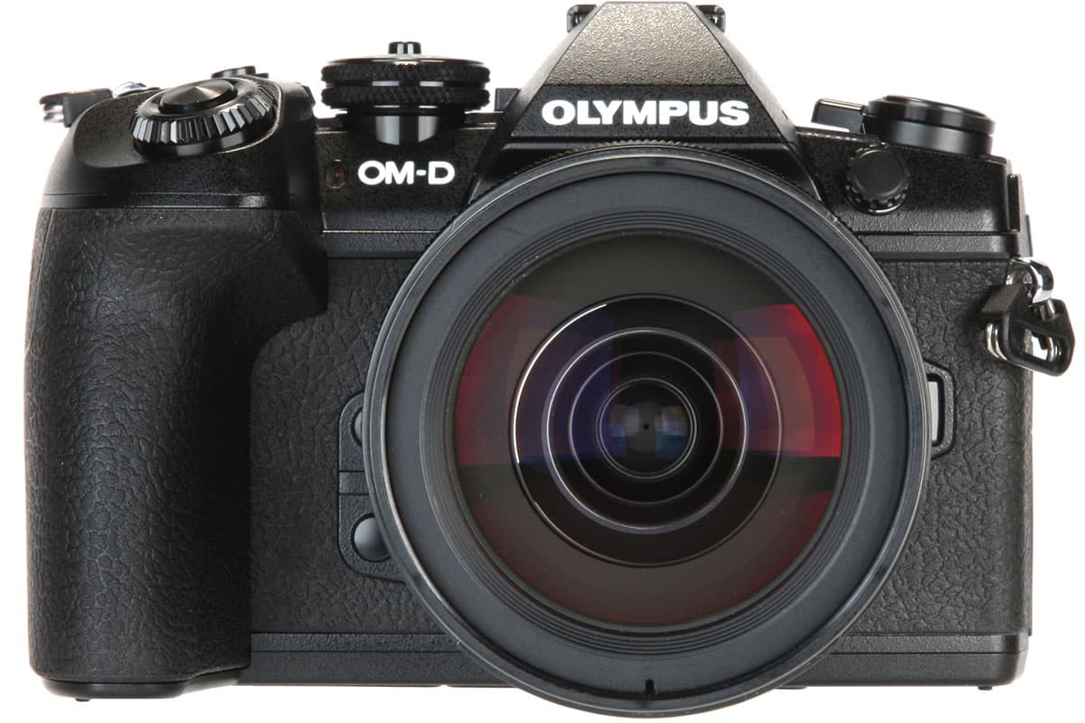 Olympus OM-D E-M1 II front