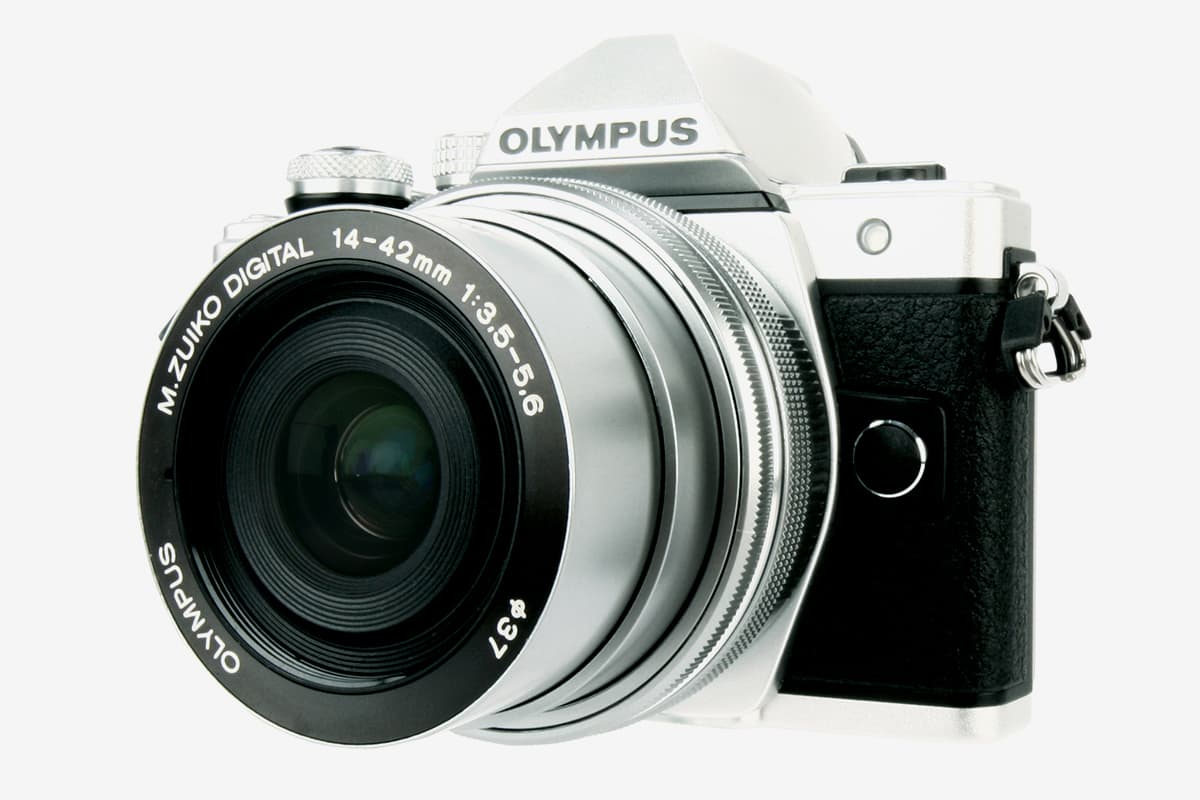 Olympus O-MD E-M10 II