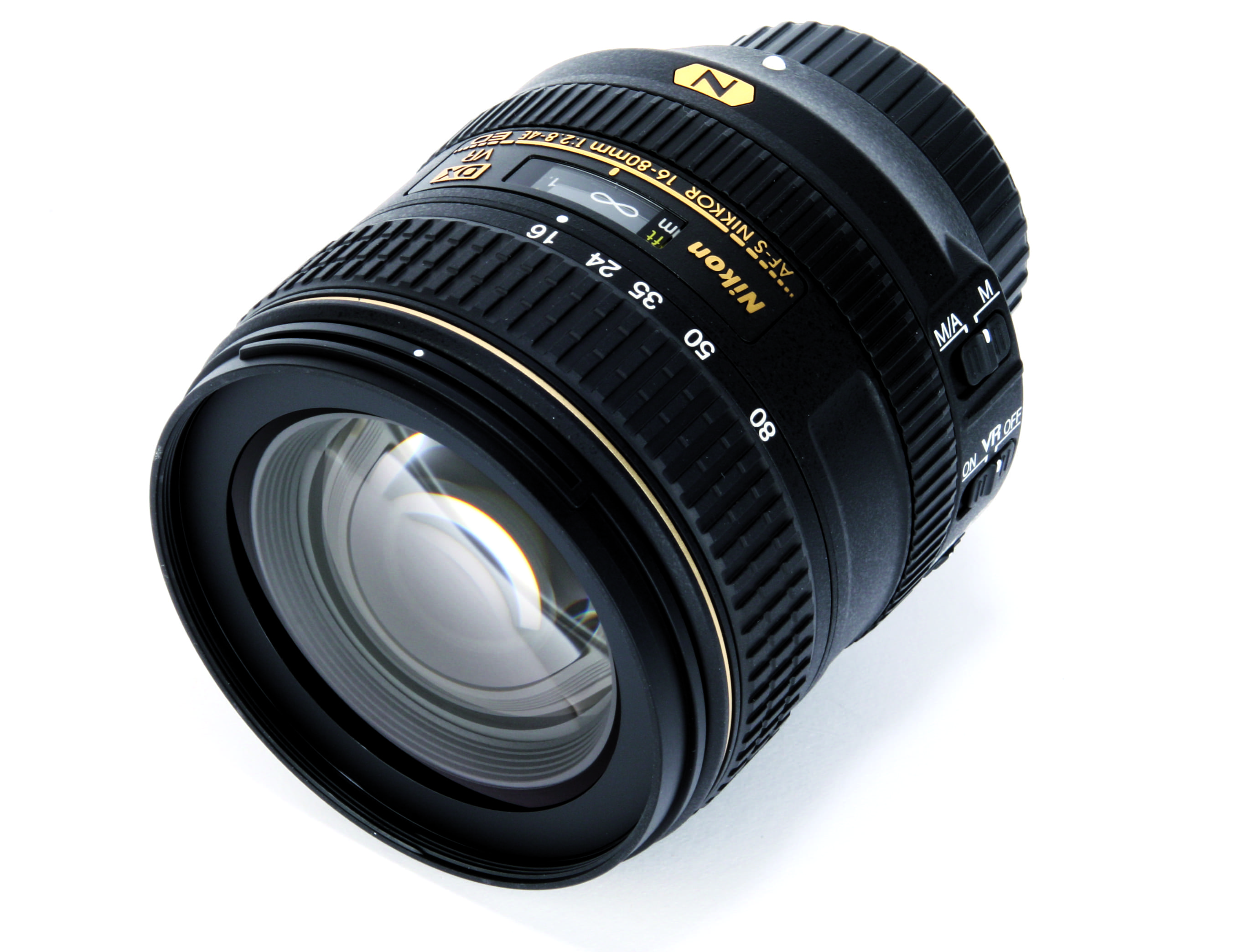  Nikon AF-S DX Nikkor 16-80mm f2.8-4E ED VR