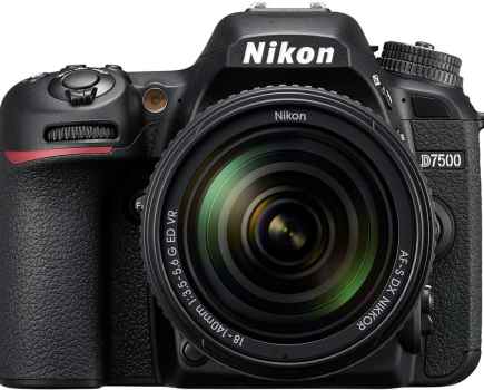 Nikon D7500