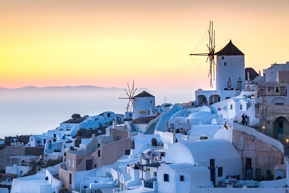 Matt-Parry narrow aperture to capture Santorini