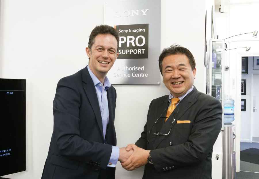 David Garratt and Yosuke Aoki shaking hands at new Sony Support Centre