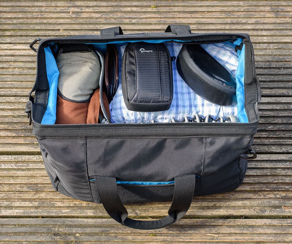 Travel photography tips - Travelling light packing tips