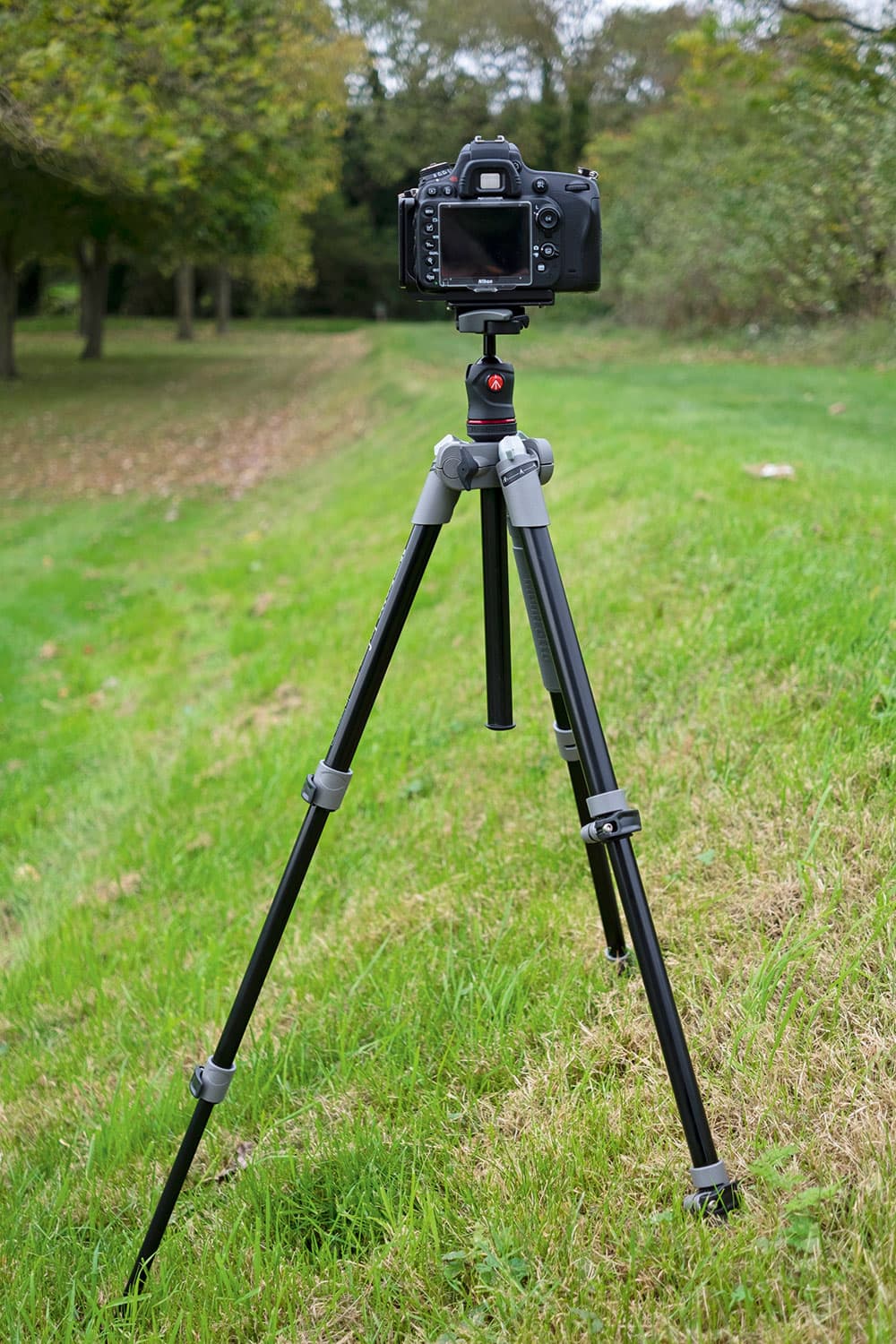 Setting up a tripod