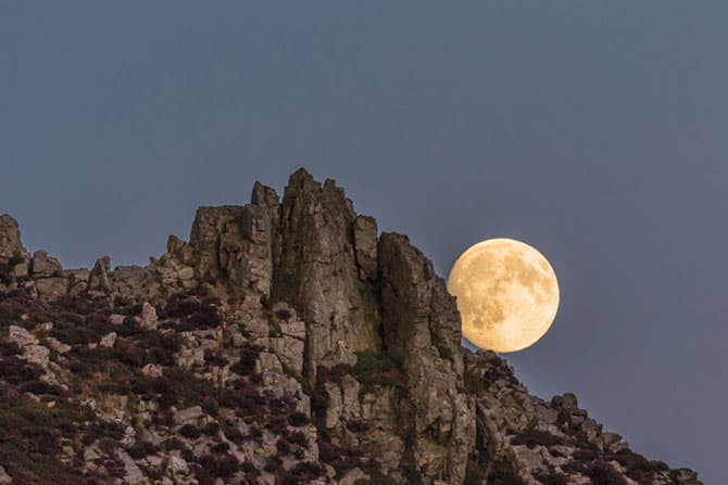 moon framing