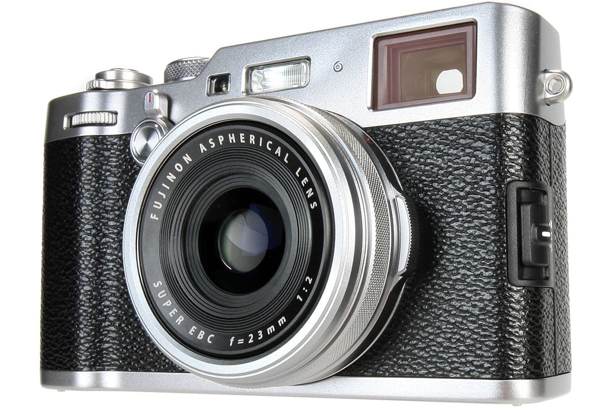 fujifilm x100f compact camera