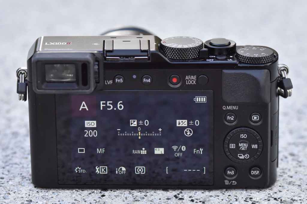 Lumix LX100 II