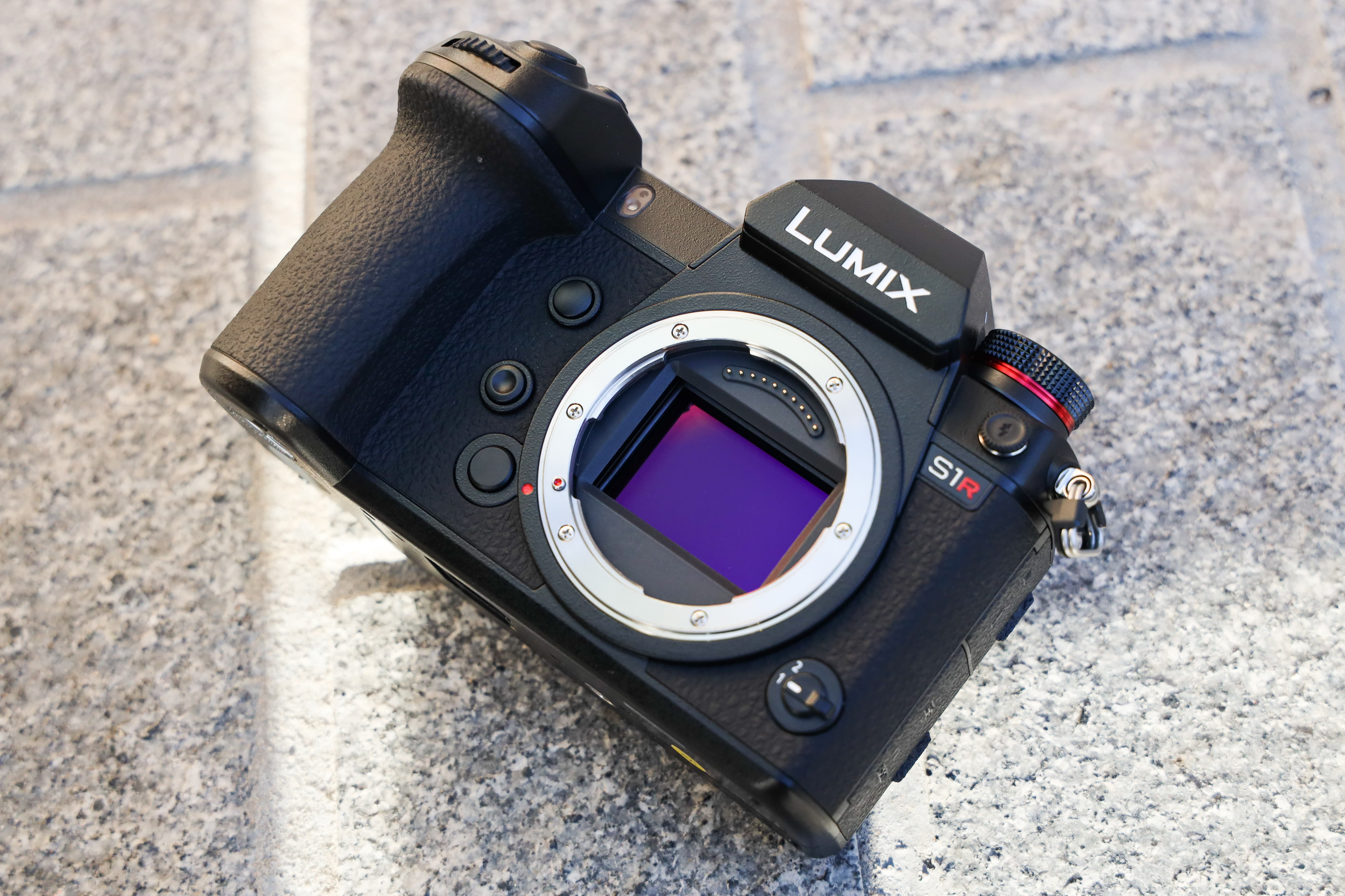 Panasonic Lumix S1R