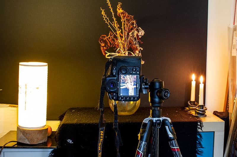 Home lighting low-key set-up