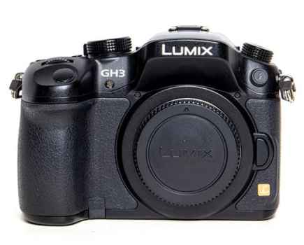 Panasonic Lumix GH3 front