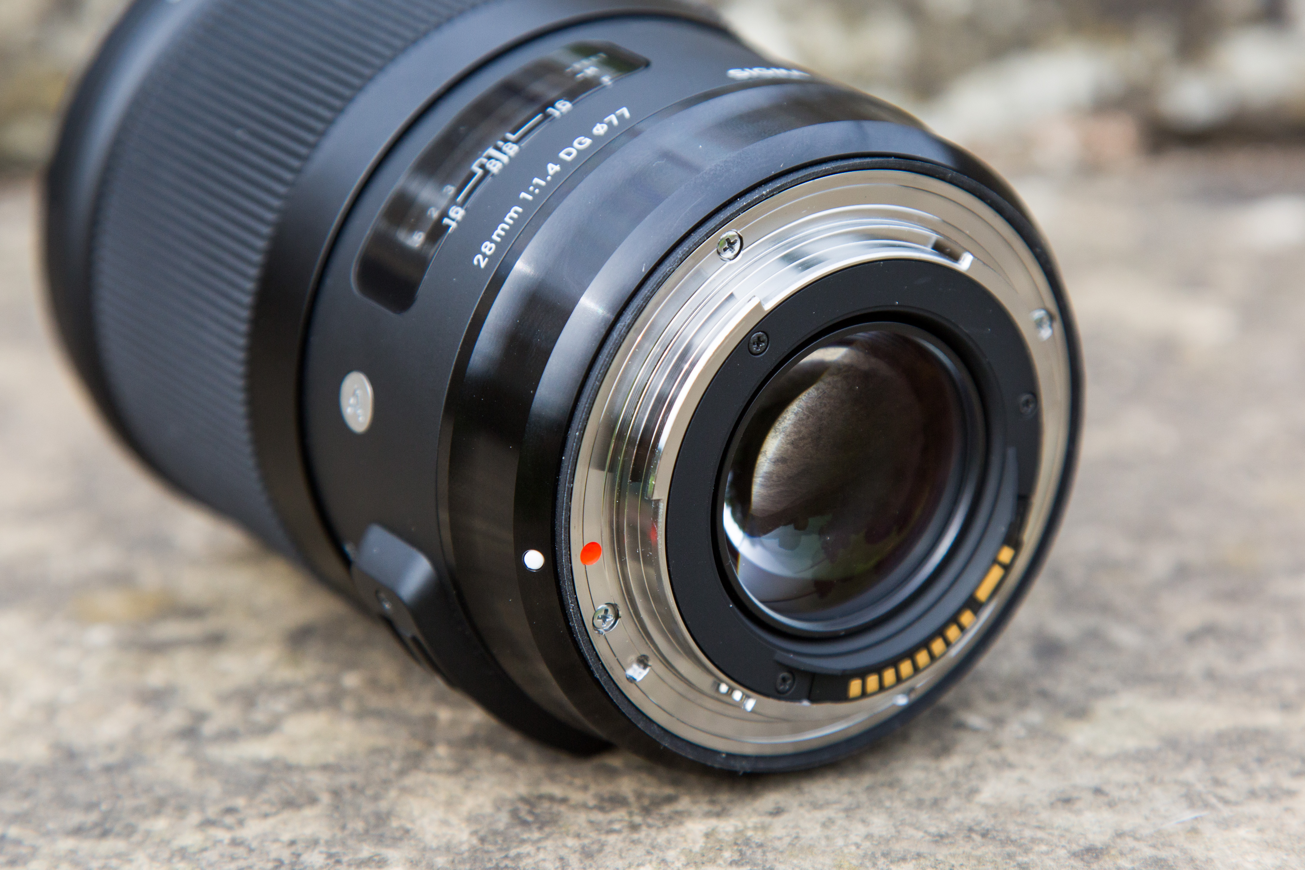 Sigma 28mm F1.4 DG HSM Art review - Amateur Photographer