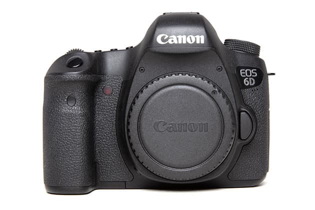 Canon EOS 6D front