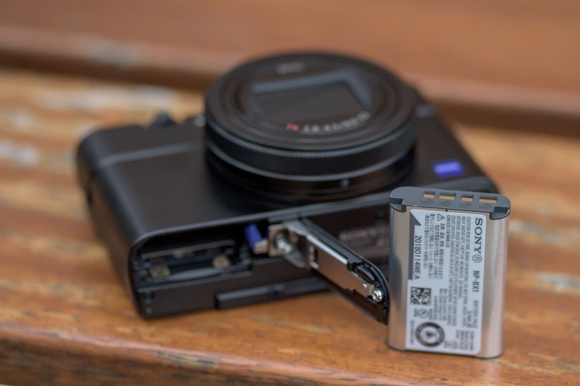 Sony RX100 VI review: a tiny powerhouse - The Verge