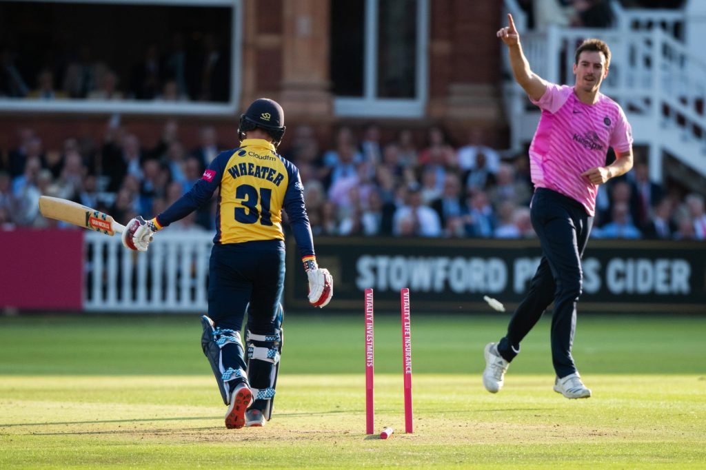 Toby Roland-Jones sends bails flying as he picks up the sixth wicket for Middlesex who went on to win the game Nikon D850 &amp; Nikon AF-S NIKKOR 500mm f/5.6E PF ED VR, 1/2500sec at f/5.6, ISO 1000