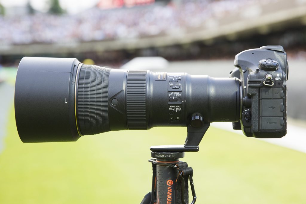 The lens is considerably smaller and lighter than Nikon's AF-S 500mm f/4E FL ED VR lens. It was also £5,500 cheaper at the time of writing (16.08.2019)