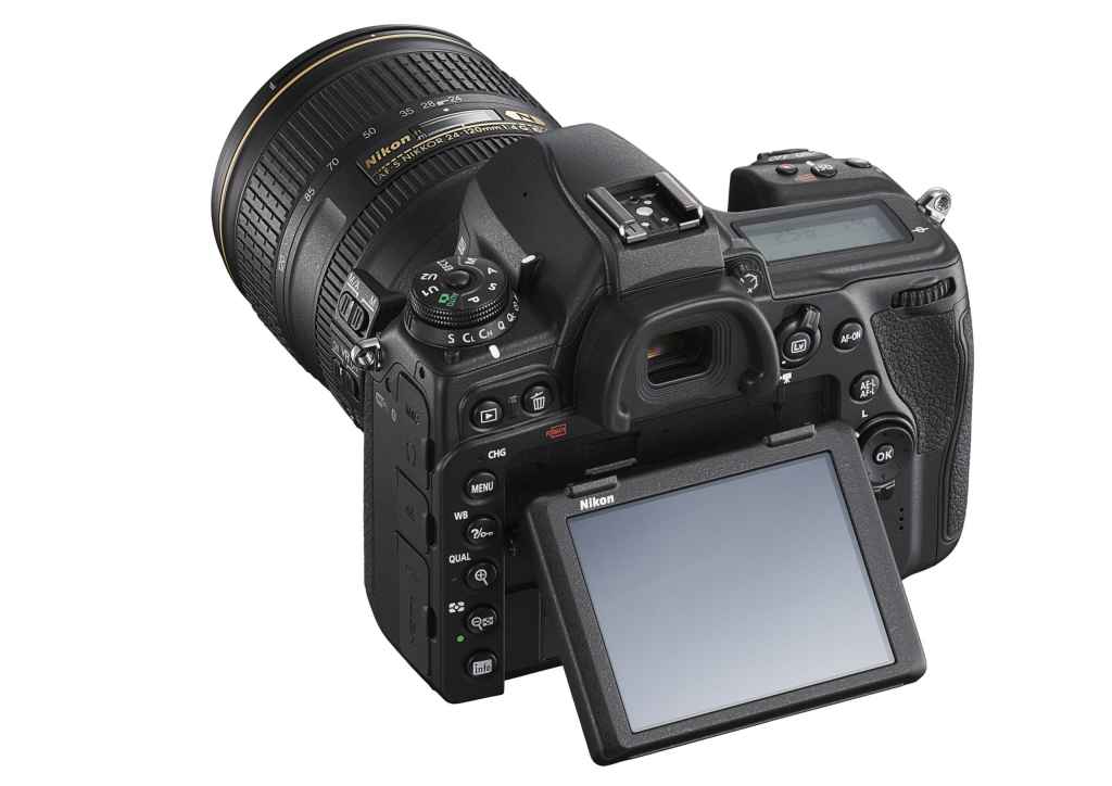 Nikon D780 review optical viewfinder gives a wide field of view and 100% coverage. The tilting 2359k-dot LCD monitor offers touch functionality.