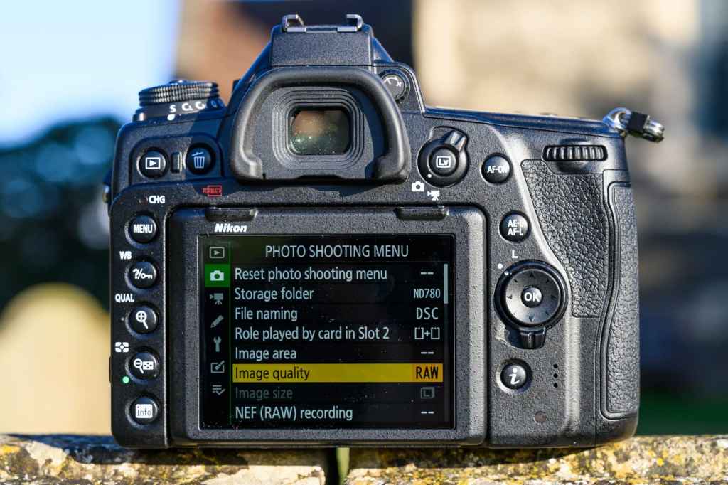 photo shooting menu on the screen of the nikon d780