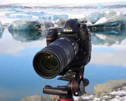 Nikon D6 reviewed by Michael Topham / AP