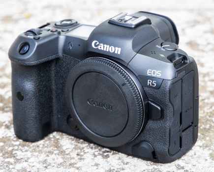 Canon EOS R5