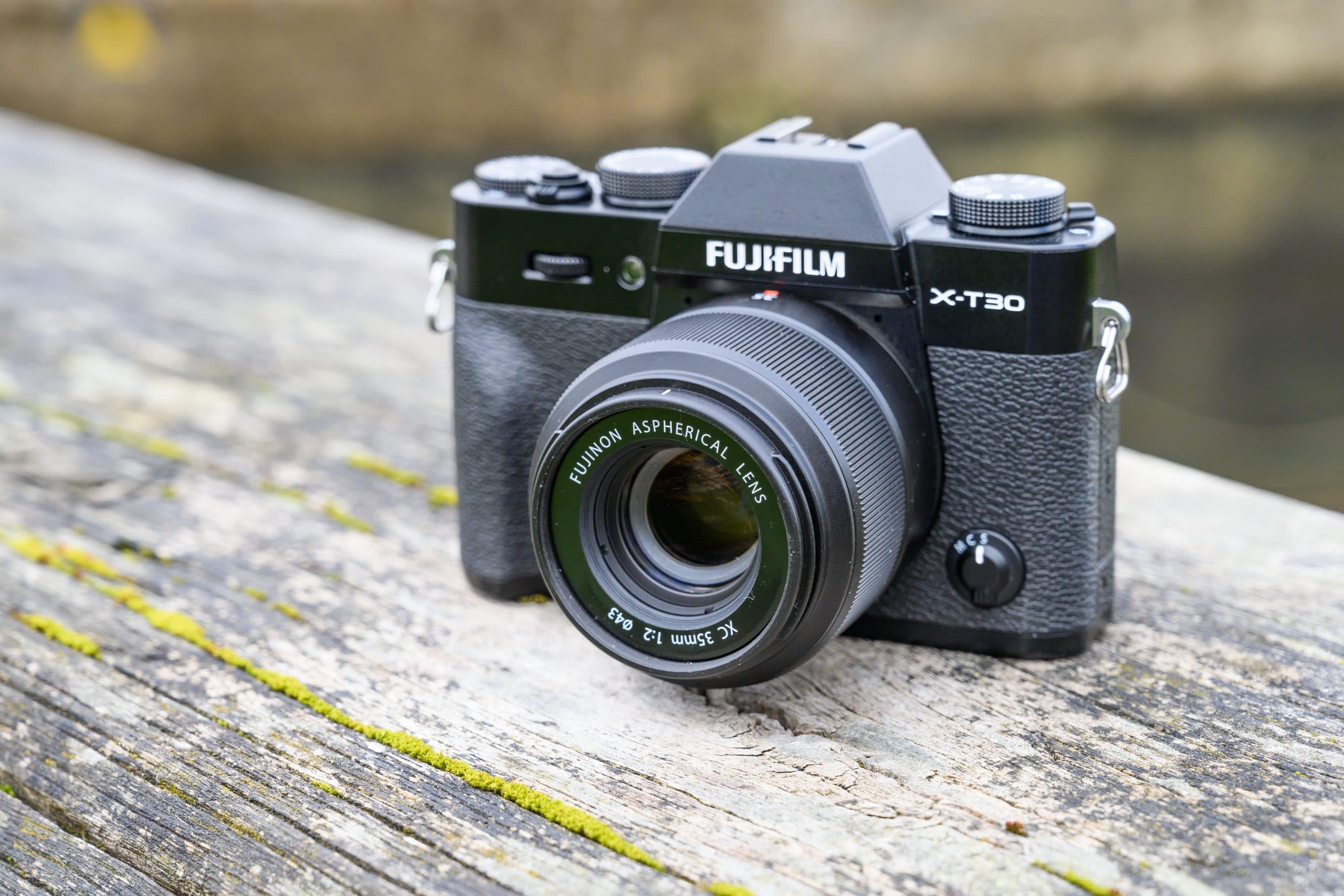 Best budget Fujifilm X-mount lens for portrait photography: Fujifilm XC 35mm F2 on a Fujifilm X-T30 camera
