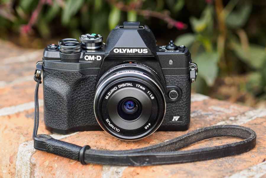 Olympus EM10 IV review