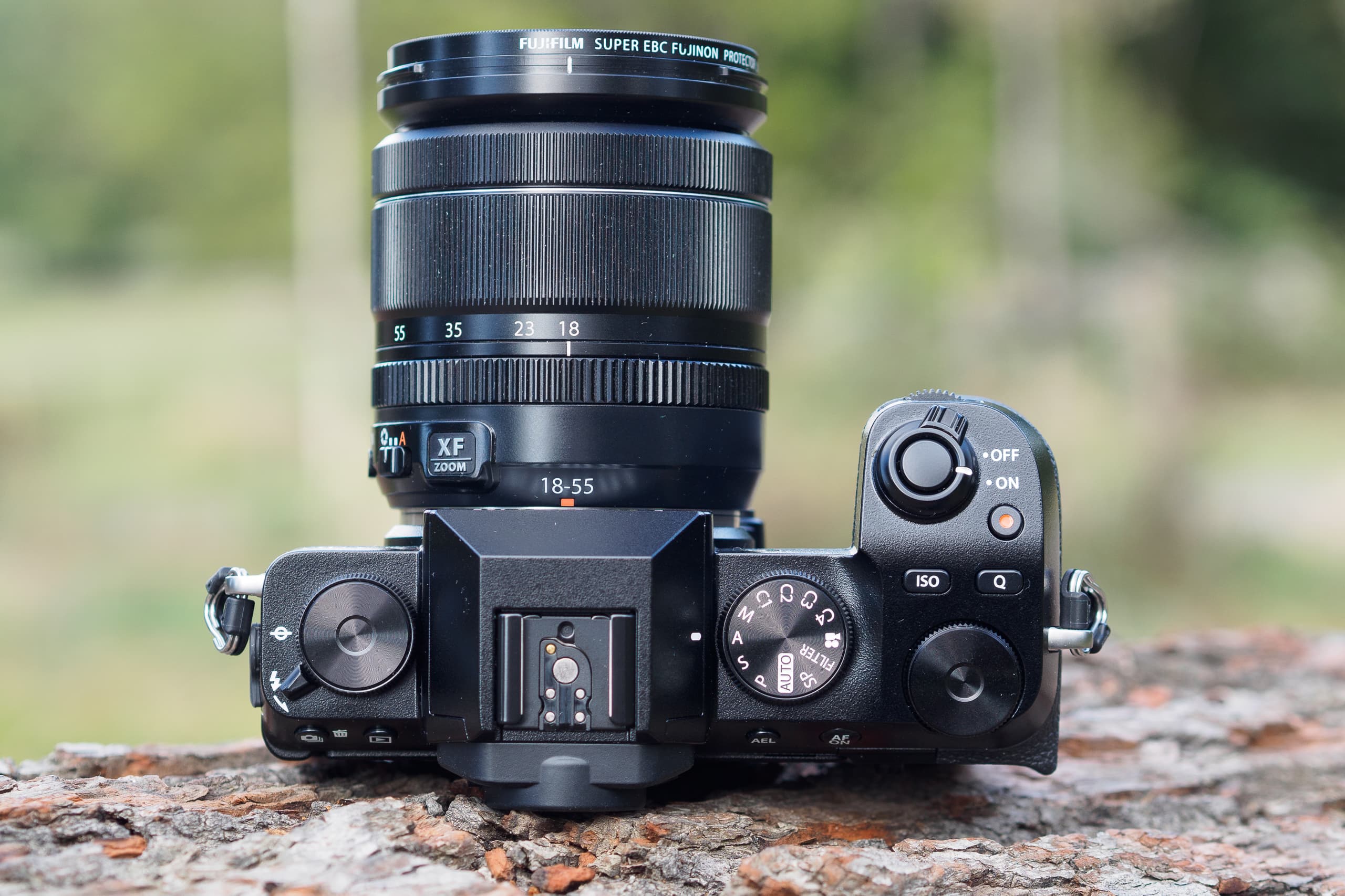 FUJIFILM X-S10 Camera Review 