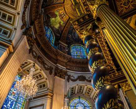Ceiling shot of St Pauls Cathedral