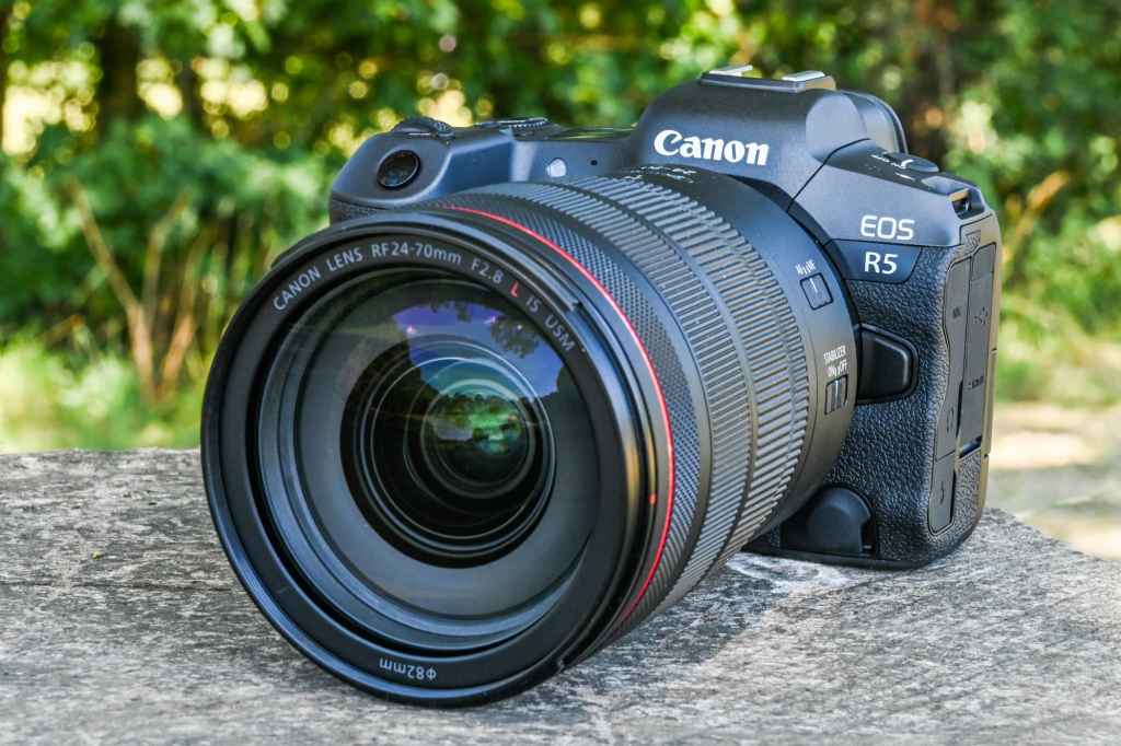 Photograph of Canon EOS R5  with lens attached