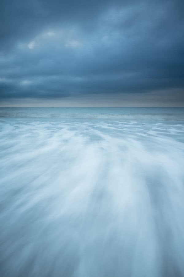 Long exposure of a tide