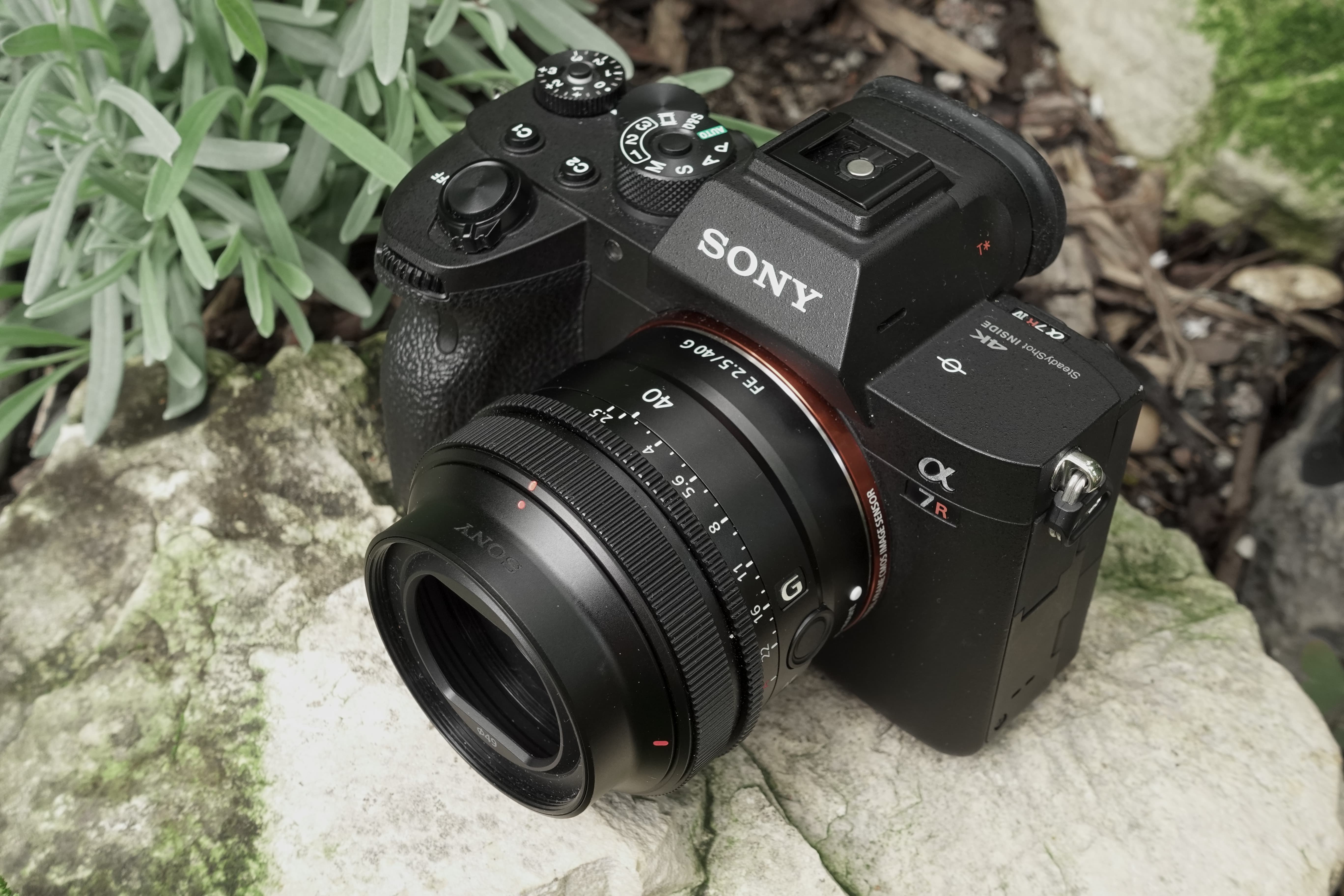 Sony FE 35mm 1.8 or Sony 40mm f2.5 G?: Sony Alpha Full Frame E