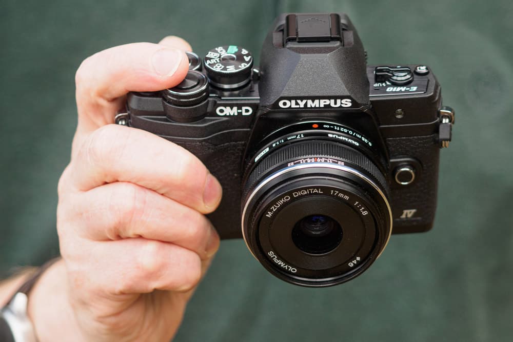 small mirrorless