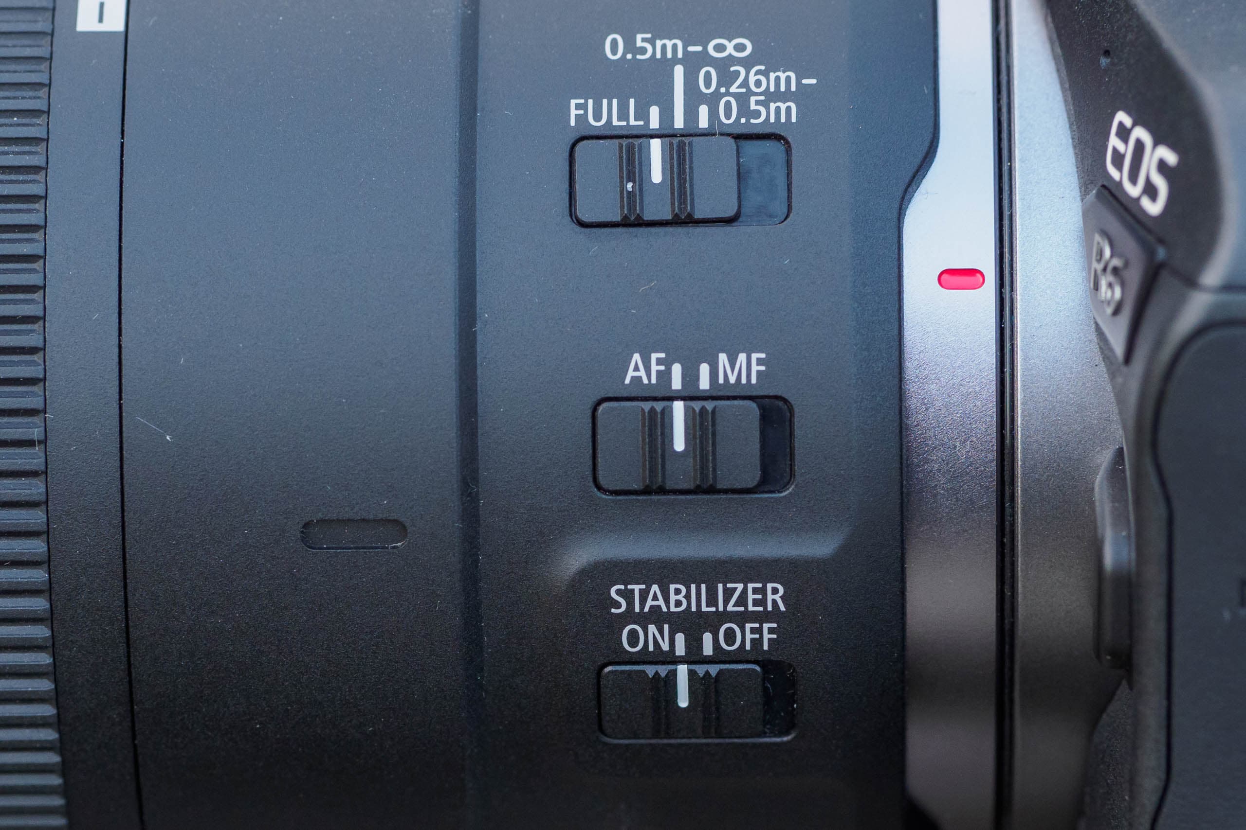 Canon RF 100mm F2.8L Macro focus and stabilisation switches