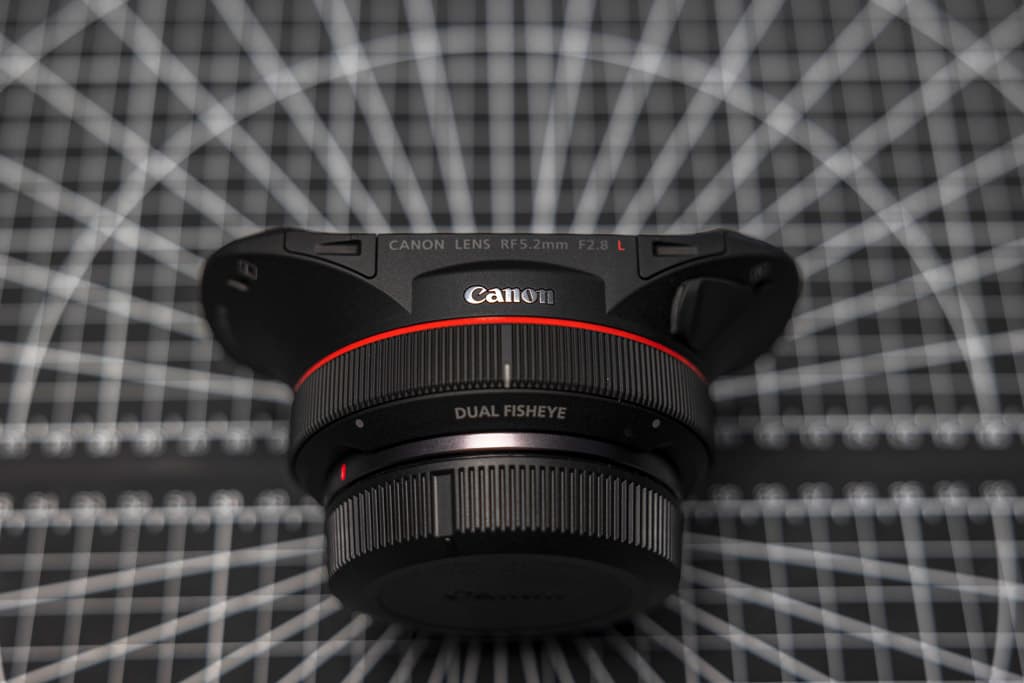 Canon RF 5.2mm F2.8L Dual Fisheye