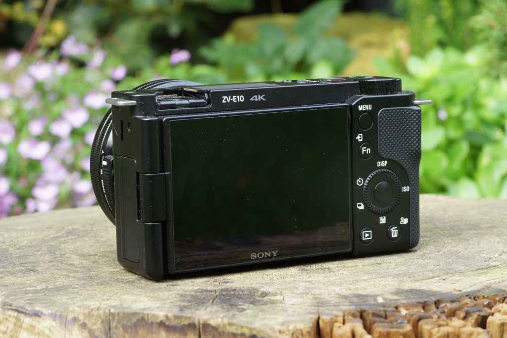Sony ZV-E10 Rear screen