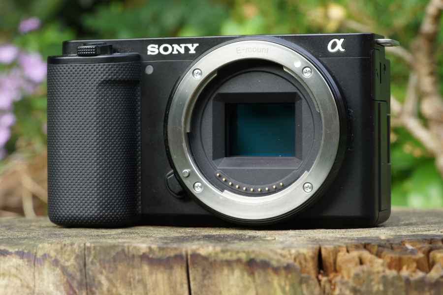 Sony ZV-E10 lacks in-body image stabilisation